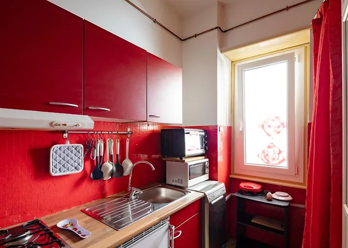Apartment House Of Colours In Marconi, Rom